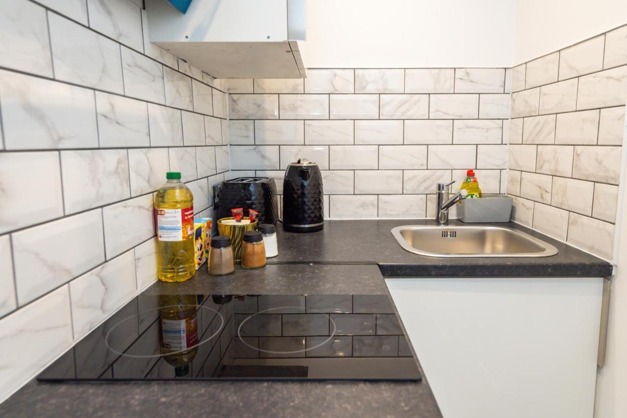 Five Seasons Liverpool City - Modern Studios Near Anfield Εξωτερικό φωτογραφία